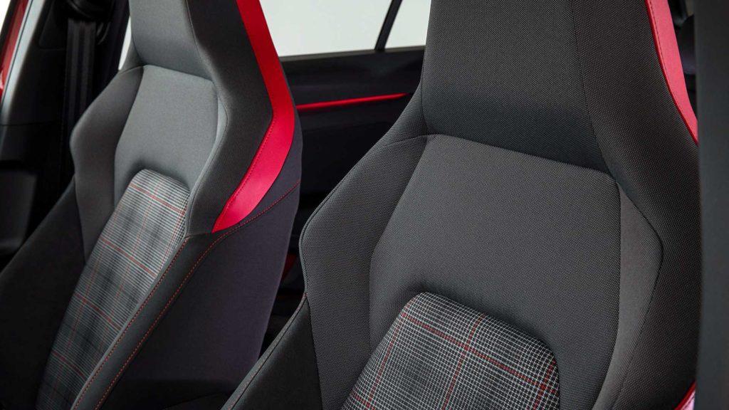 Volkswagen Golf GTI: dettaglio sedili sportivi