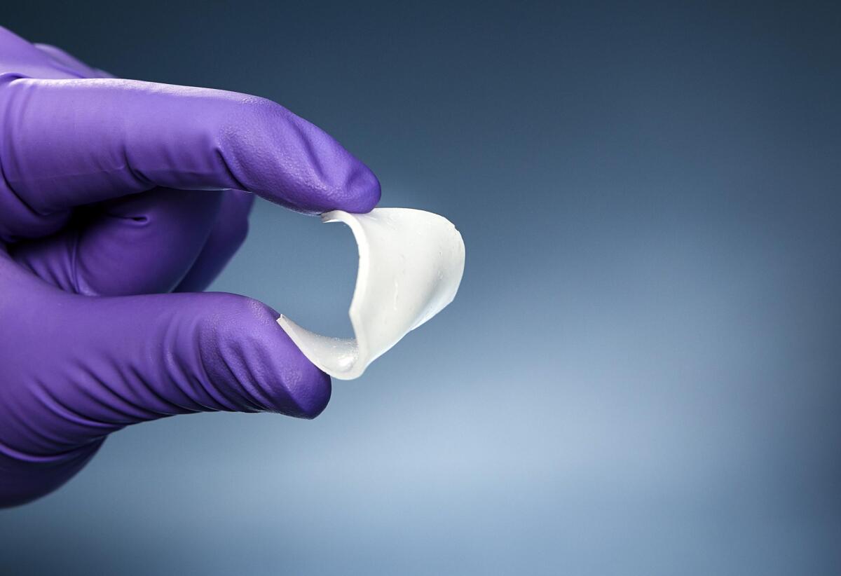 Nuovo materiale nanostrutturato potrebbe sostituire il tessuto umano - ateriale nanostrutturato potrebbe sostituire il tessuto umano. Credit: Anna Lena Lundqvist/Chalmers