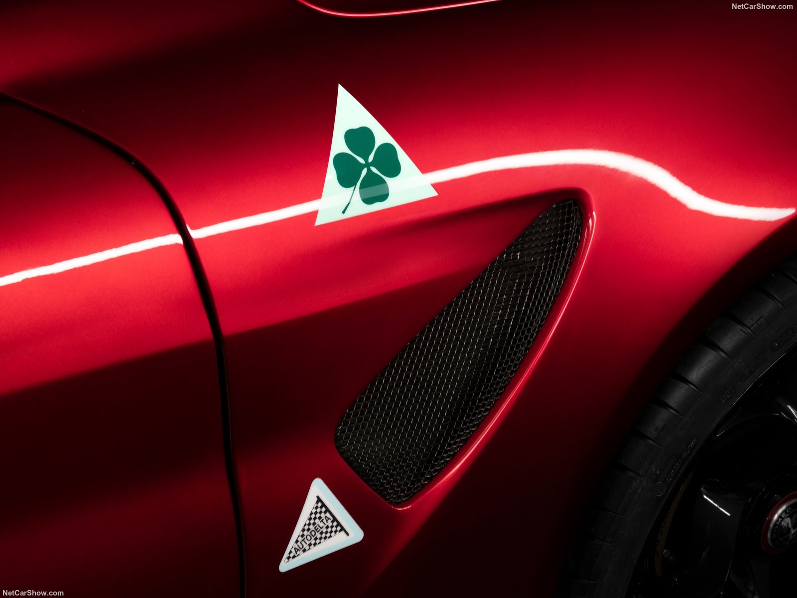 Alfa Romeo Giulia GTA e GTAm: più cavalli, minor peso