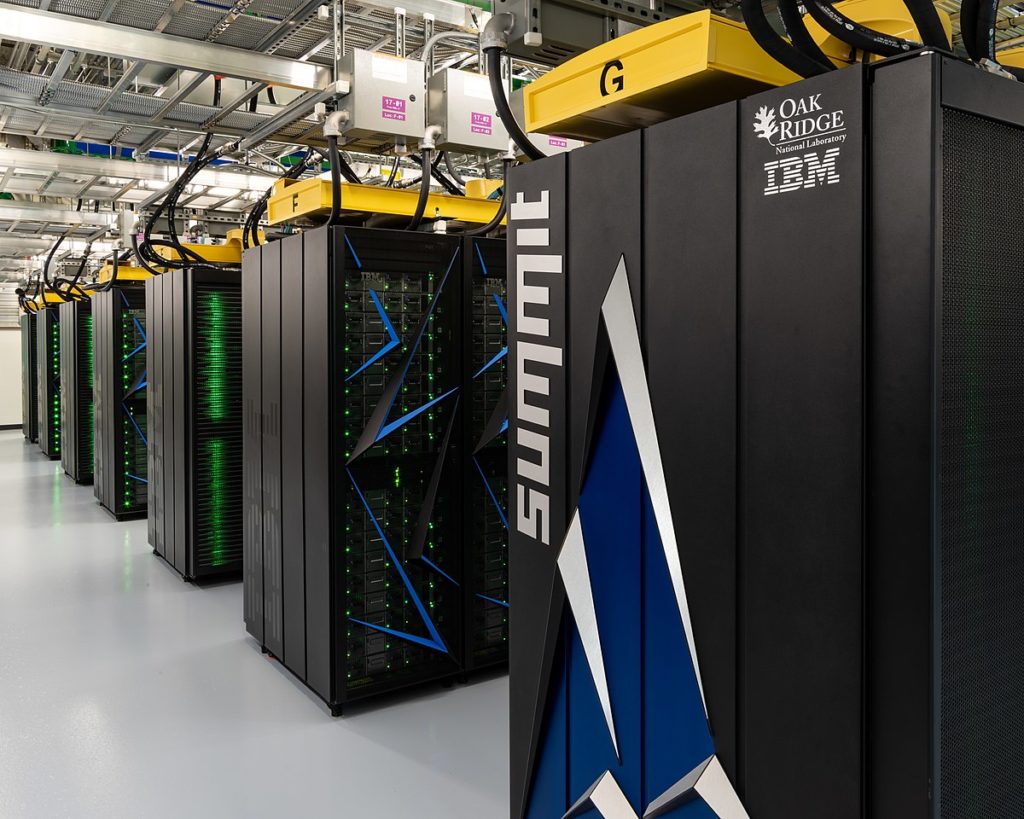 Super-computer Summit di IBMCredits: Wikipedia