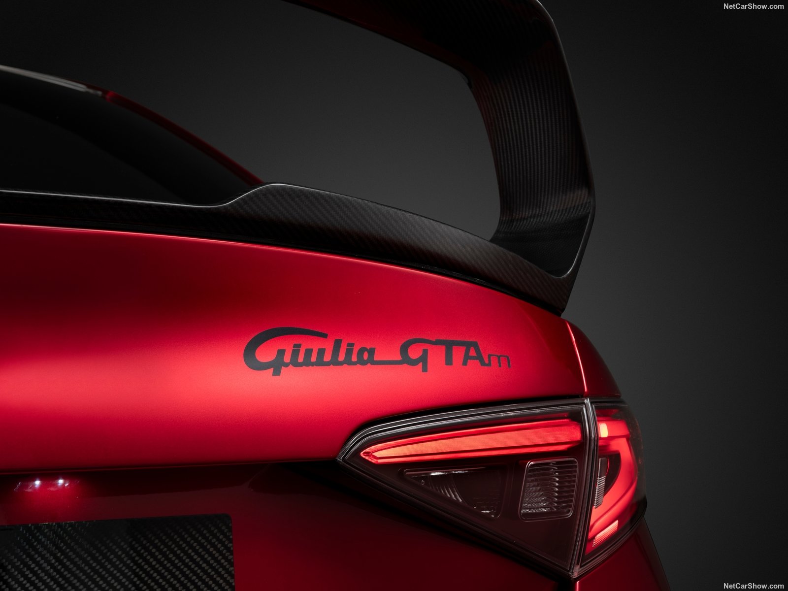 Alfa Romeo Giulia GTA e GTAm: più cavalli, minor peso