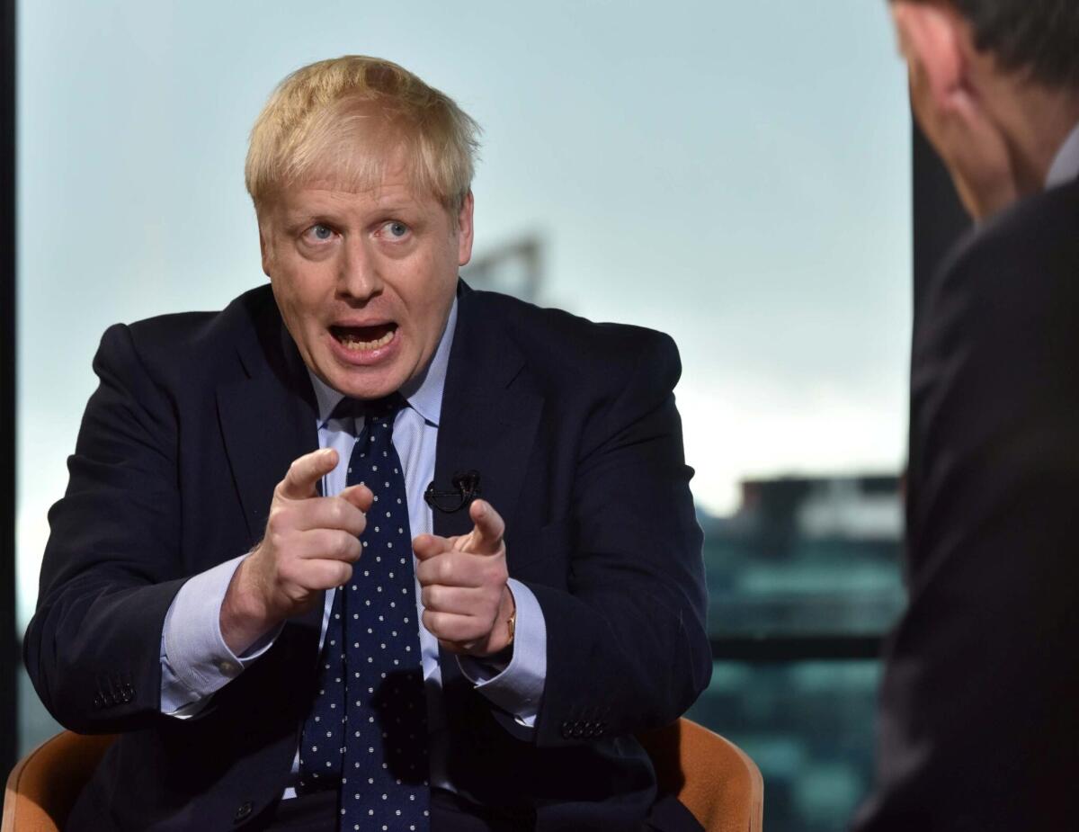 Boris Johnson, con un tweet, smentisce di essere in terapia intensiva - Boris Johnson, crediti:
entornointeligente.com