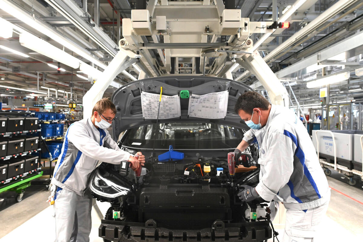 Volkswagen: ripartita la produzione della Golf e della ID.3 - Volkswagen: ripartita la produzione della Golf e della ID.3