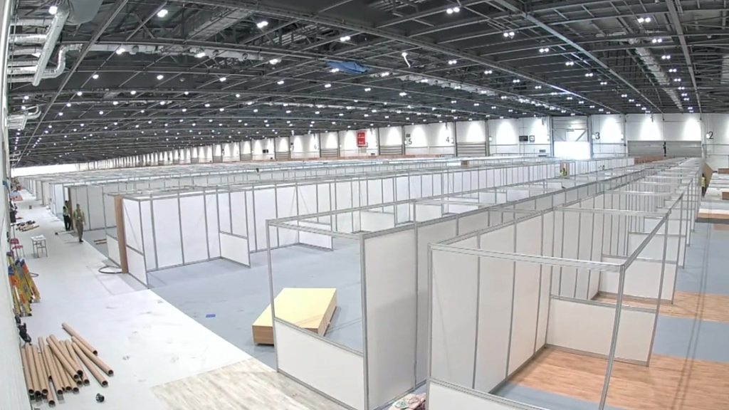 L'allestimento dell'ospedale, da CityAM.com