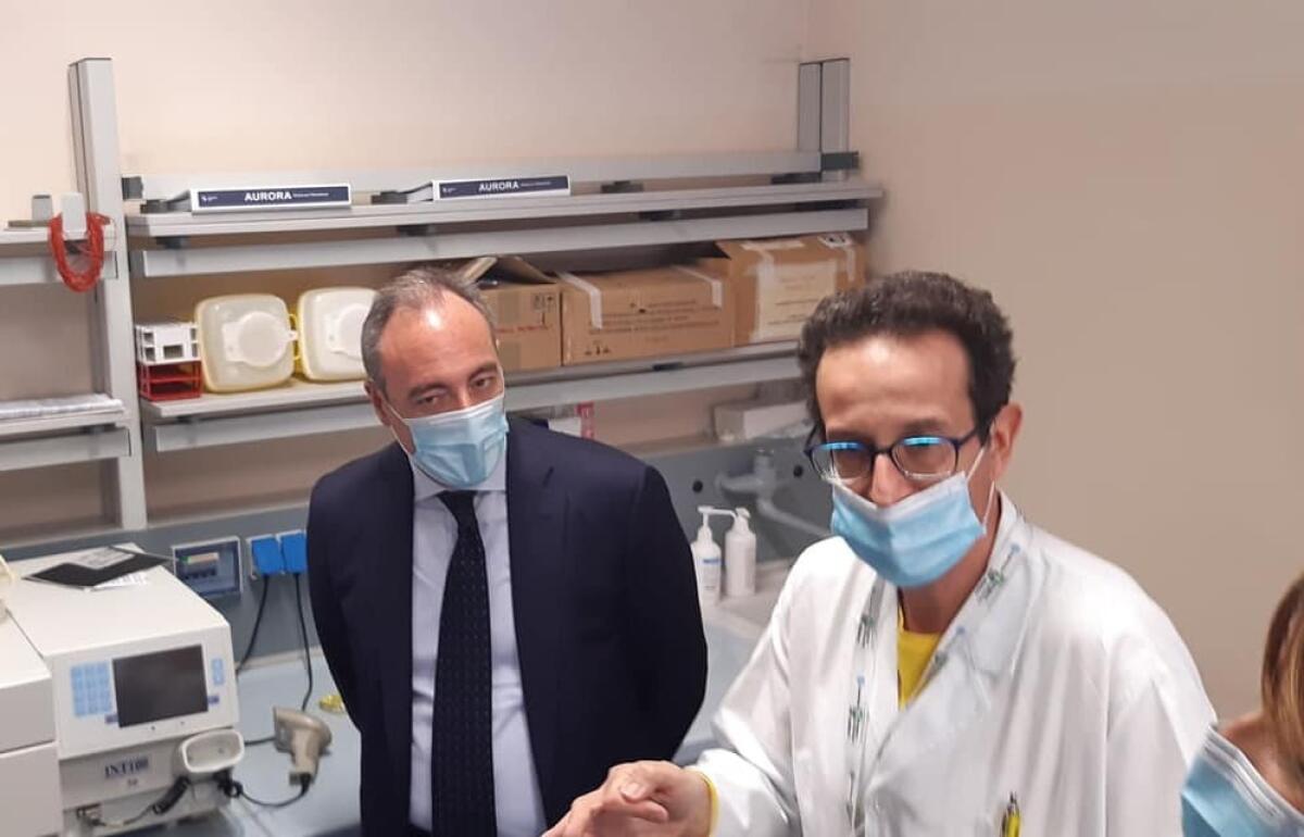 La gaffe di Giulio Gallera e il (vero) significato di Rt a 0,51 - Giulio Gallera, in una foto dalla sua pagina Facebook