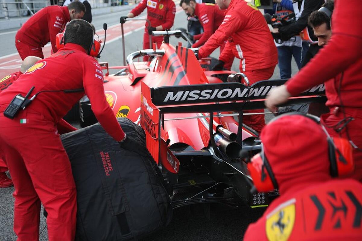 Ferrari SF1000: difetto nel cambio e versione B in arrivo - Ferrari SF1000: difetto nel cambio e versione B in arrivo