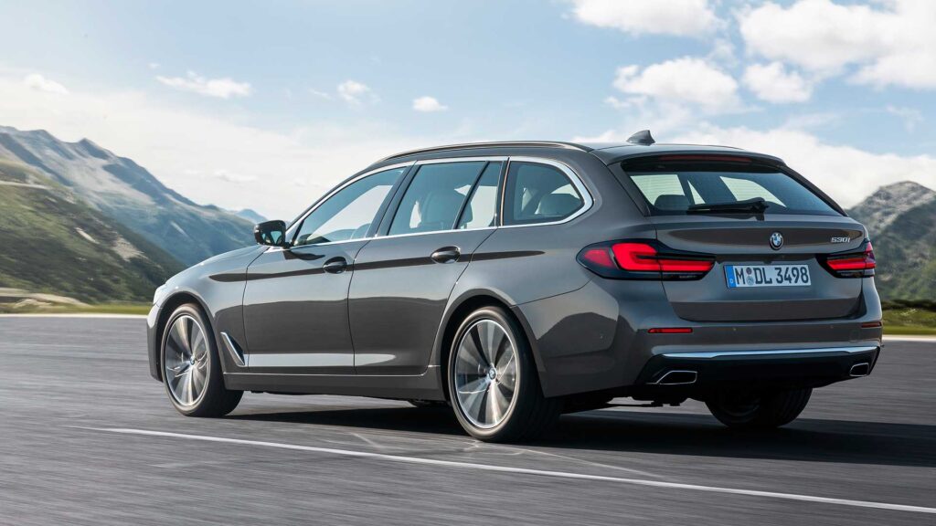 BMW Serie 5 2020, un restyling all'insegna dell'ibrido