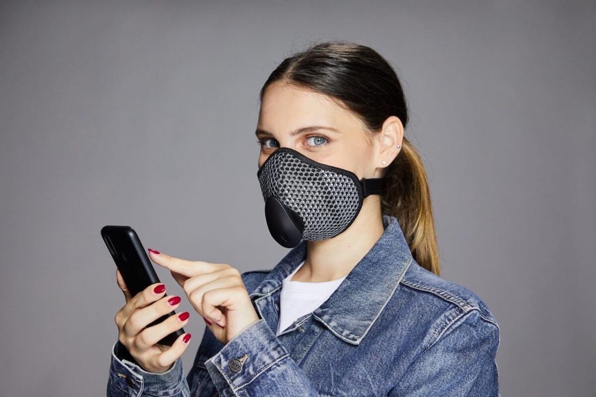 Urban Mask: la mascherina italiana che si connetterà al tuo smartphone - 