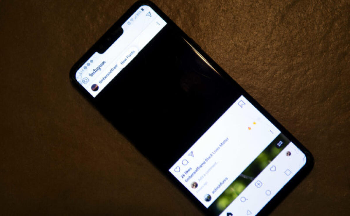 Blackout Tuesday: ecco perché si è oscurato il web - The simple black box that Ben Severance put on his Instagram feed on Tuesday morning was his way of saying that he stands against police brutality, although civil rights activists say that the gesture is more problematic than helpful because it clutt