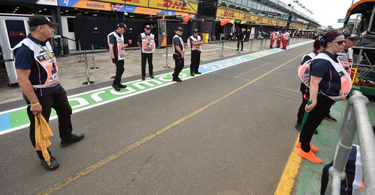 Coronavirus, F1: piloti positivi al test? Gare non cancellate - Coronavirus F1: le gare si faranno anche con un positivo ai test