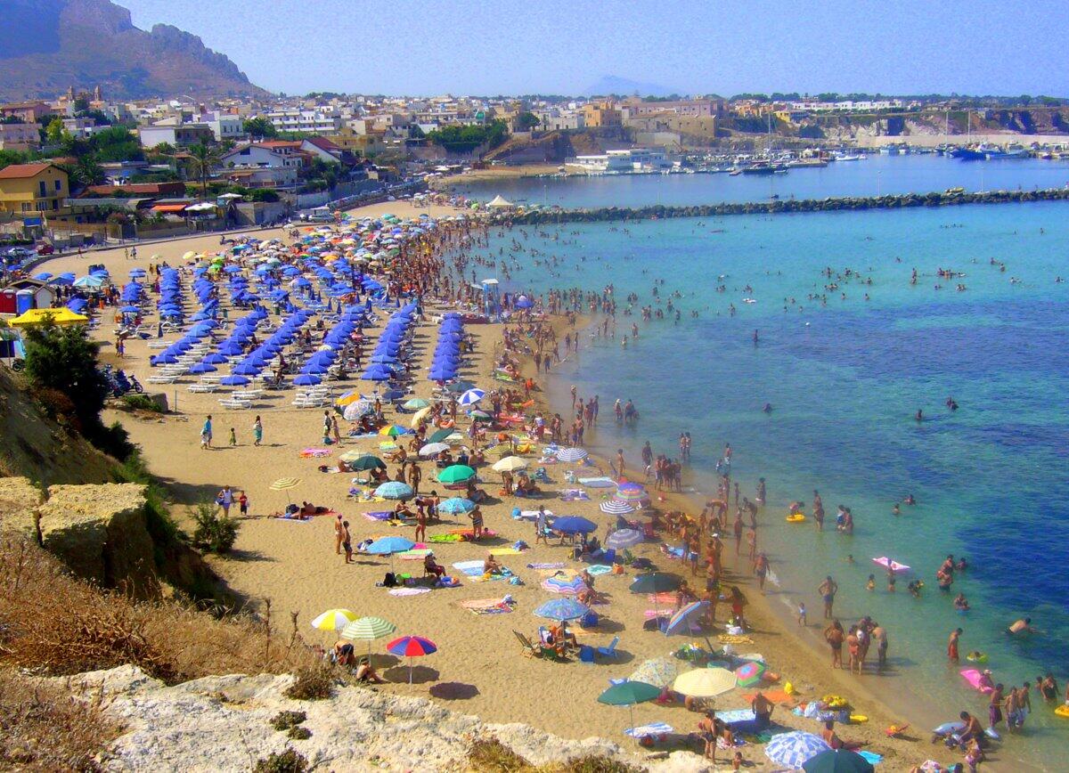 Mare, spiagge, bagni e coronavirus. ISS: rischi e raccomandazioni per un’estate a prova di COVID19 - 