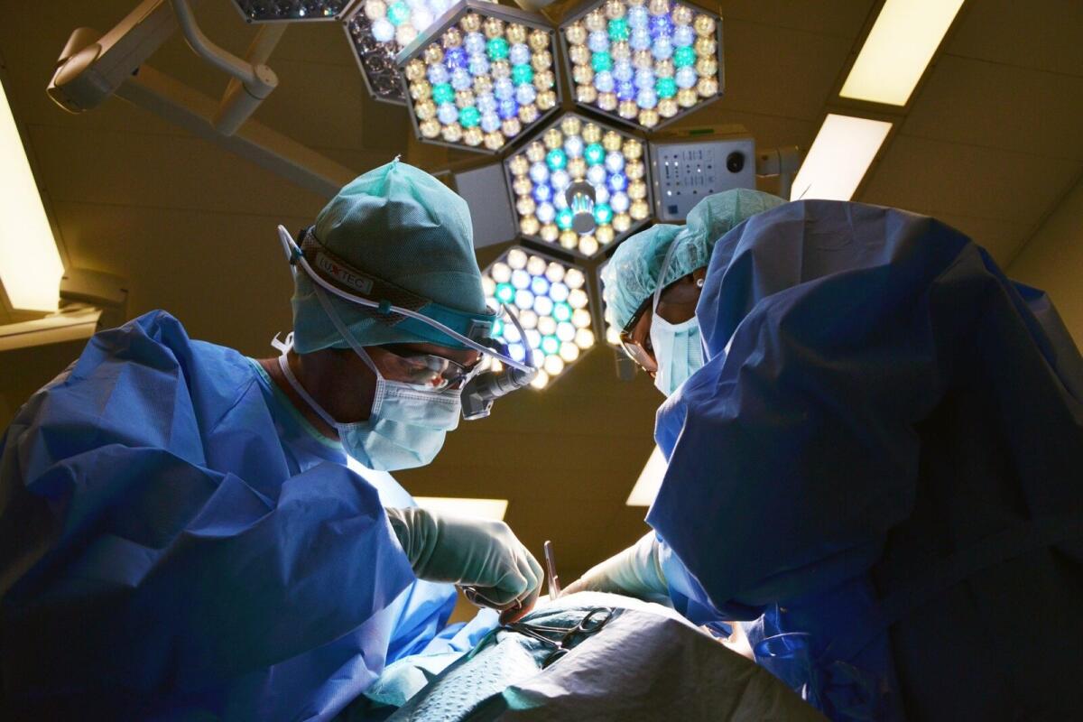 Trapianto di fegato: organo tenuto in vita per un giorno prima dell'intervento - 