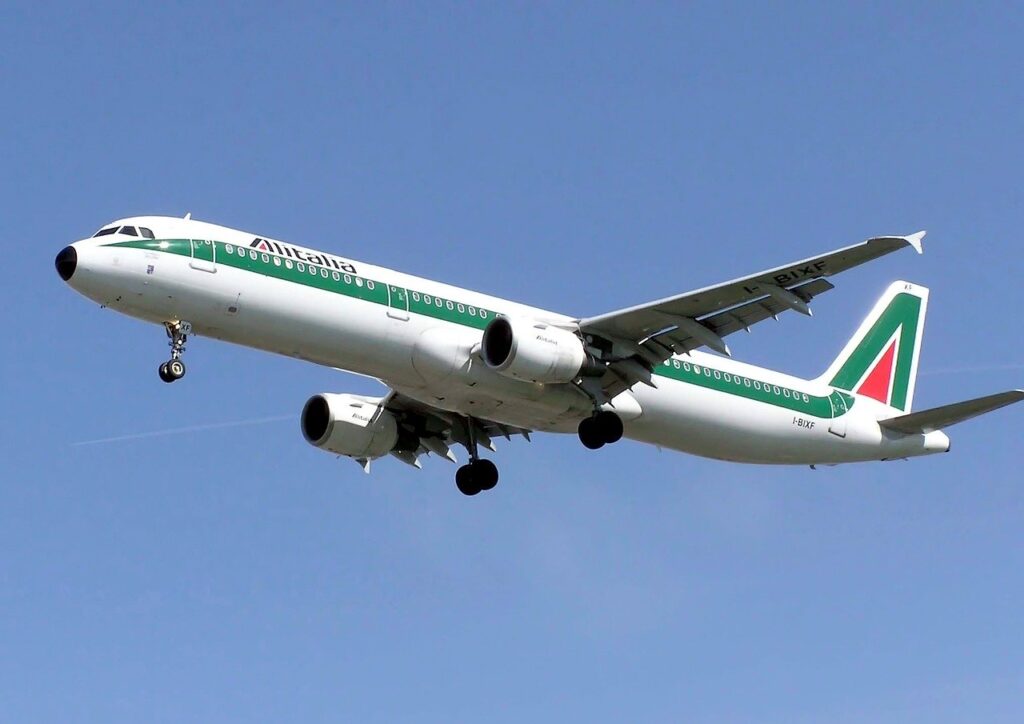 Nazionalizzazione Alitalia: Rischio isolamento per Sicilia e Sardegna