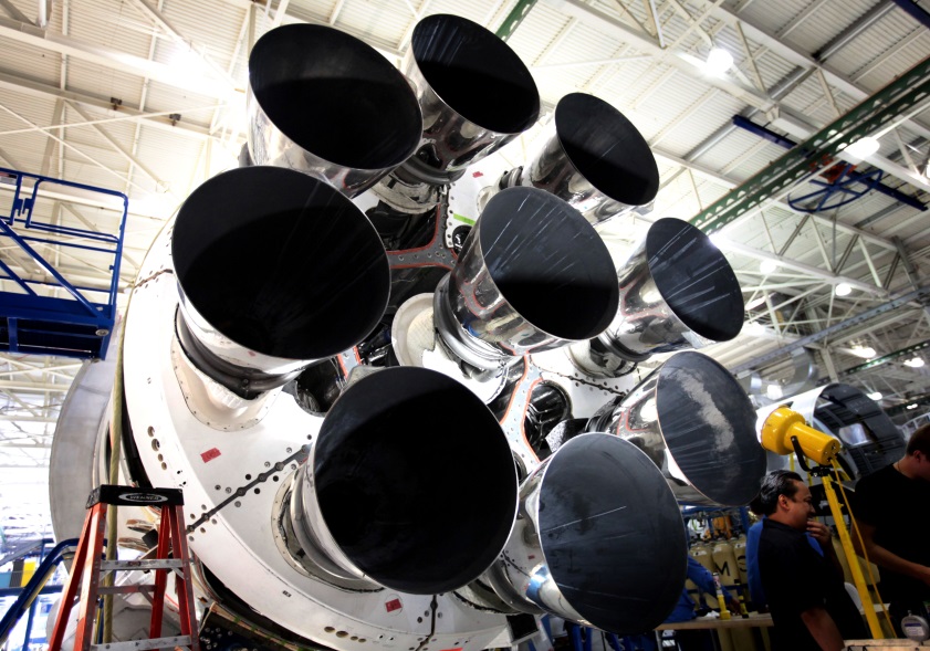 Falcon-9: rientro, riutilizzo e topo spaziale. Le domande più frequenti