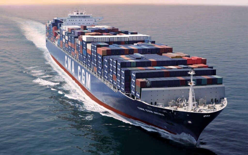 Portacontainer su rotta commerciale
