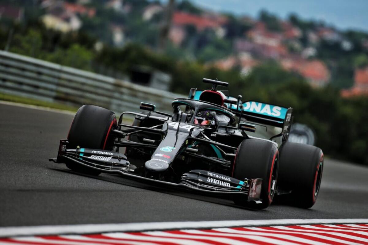 Qualifiche GP di Ungheria di F1 2020, la griglia di partenza: per Lewis Hamilton è la 90ª pole - Lewis Hamilton (GBR) Mercedes AMG F1 W11.
17.07.2020. Formula 1 World Championship, Rd 3, Hungarian Grand Prix, Budapest, Hungary, Practice Day.
- www.xpbimages.com, EMail: requests@xpbimages.com © Copyright: Batchelor / XPB Images