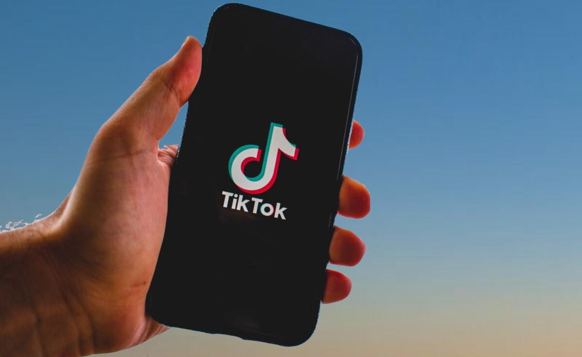 TikTok: tra accuse USA, sede a Londra e fake news - 