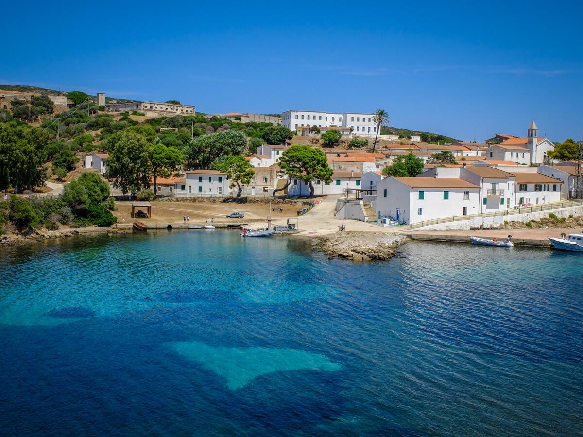 Sardegna, ex carcere Asinara diventa albergo diffuso - Ph: beborghi.com