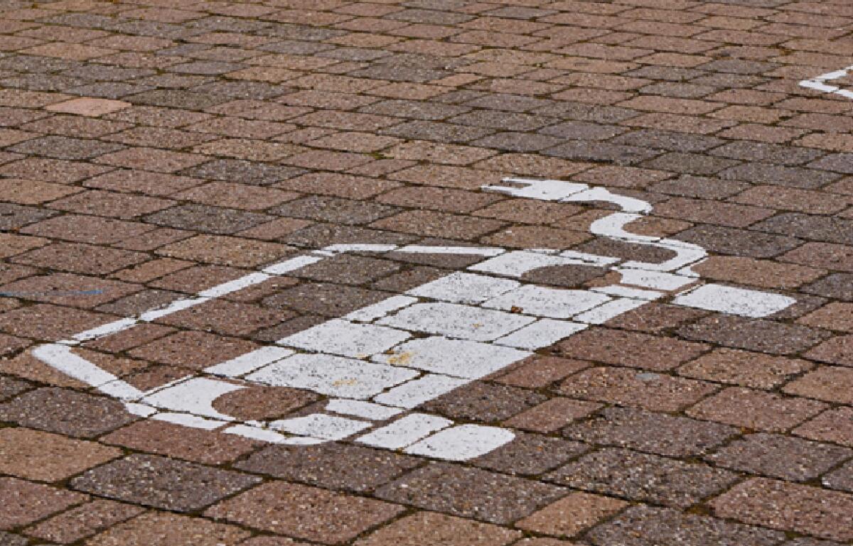 Mobilità elettrica ed elettricità prodotta da centrali termoelettriche: conflitto o alleanza in termini di inquinamento? - 