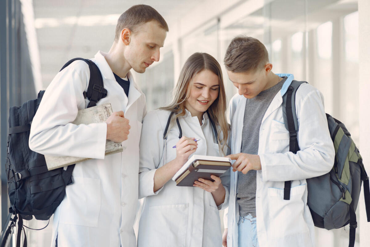 Il liceo biomedico che prepara ai test di ingresso alla facoltà di medicina - Credits: prostooleh - it.freepik.com