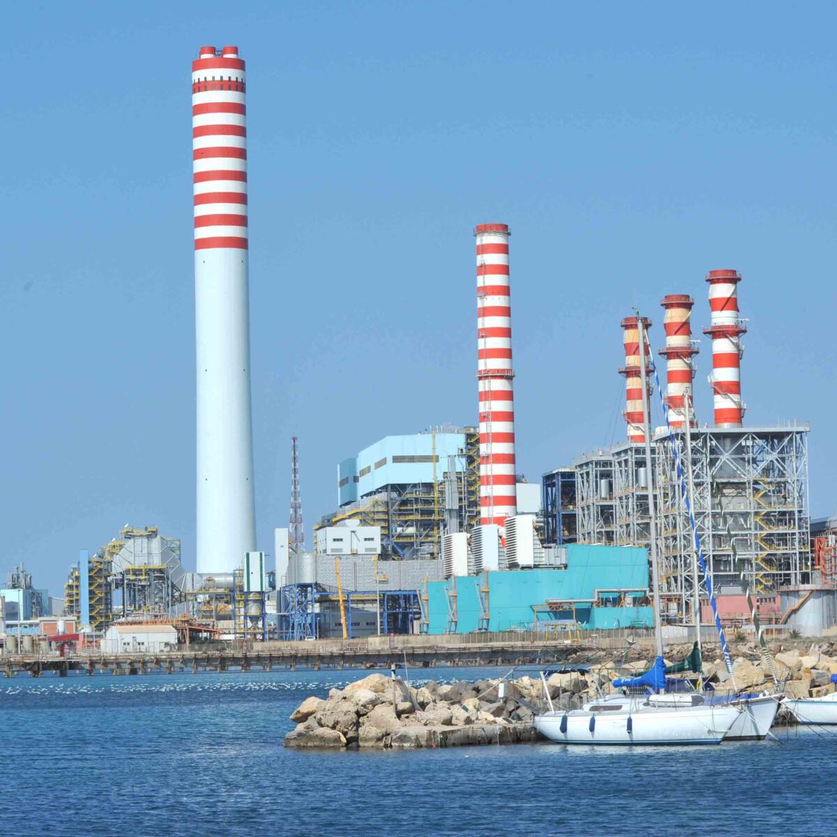 La centrale di Civitavecchia: carbone che inquina, ma non per molto - Terzobinario.it