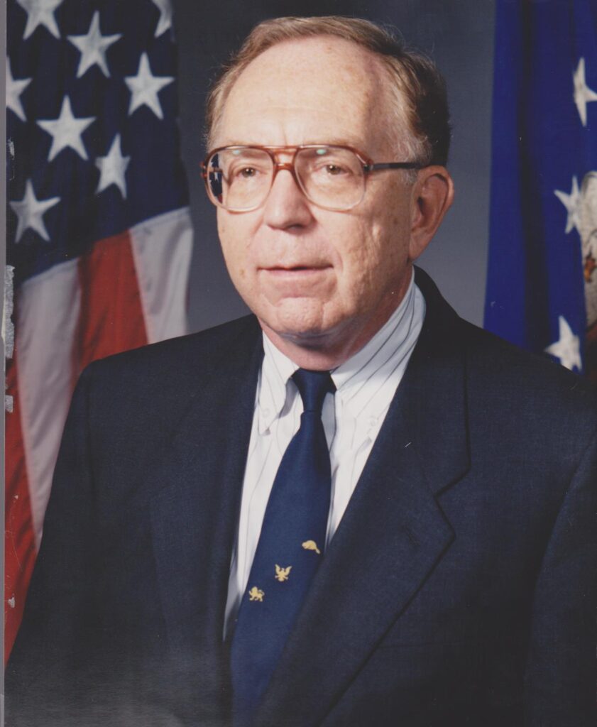 Ed Feigenbaum, il programmatore di DENDRAL (https://cacm.acm.org/magazines/2010/6/92472-an-interview-with-ed-feigenbaum/fulltext)