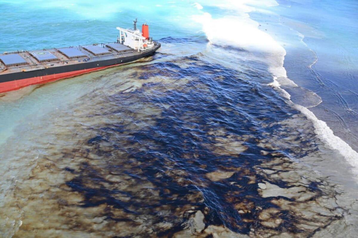 Mauritius, disastro ambientale e marea nera sulla barriera corallina - tpi.it