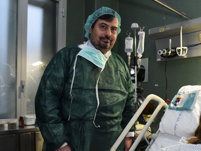 Il professore Luigi Biancone, direttore della struttura complessa di Nefrologia dell’ospedale Molinette.