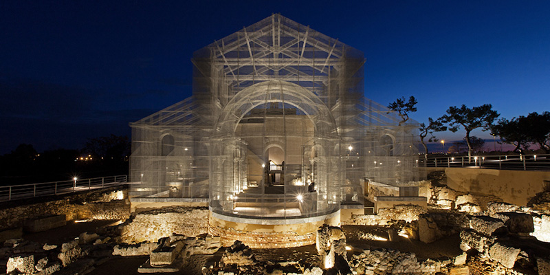 La basilica di Siponto, in Puglia, da ilpost.it
