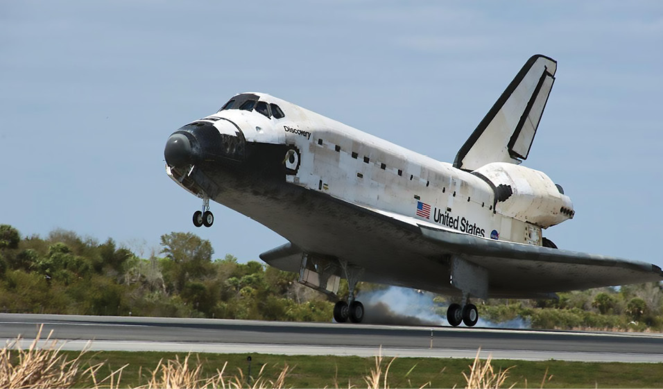 Atterraggio dello Space Shuttle DiscoveryCredits: NASA