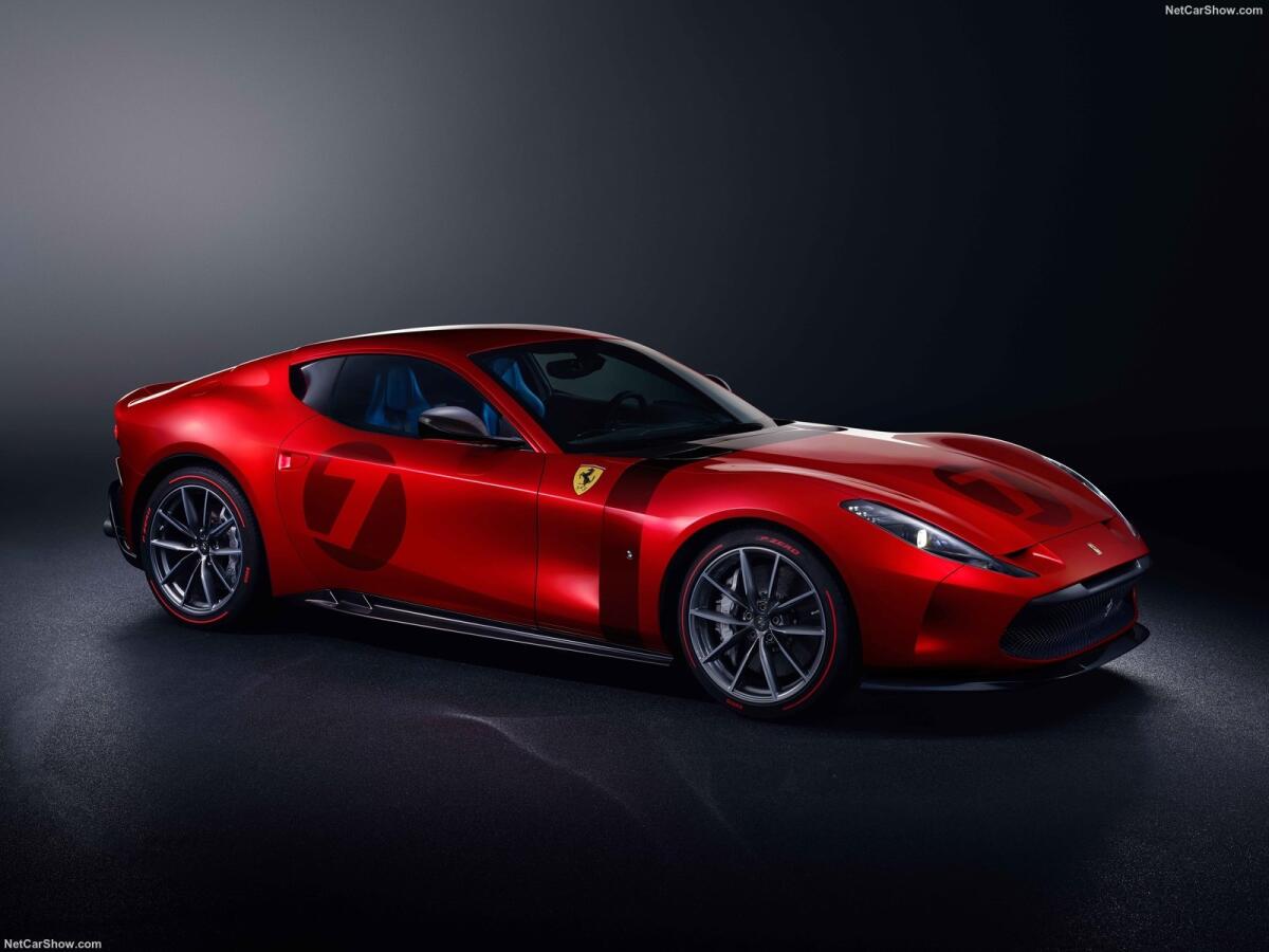 Ferrari Omologata: la One-Off con il motore V12 aspirato - Ferrari Omologata: la One-Off con il motore V12 aspirato