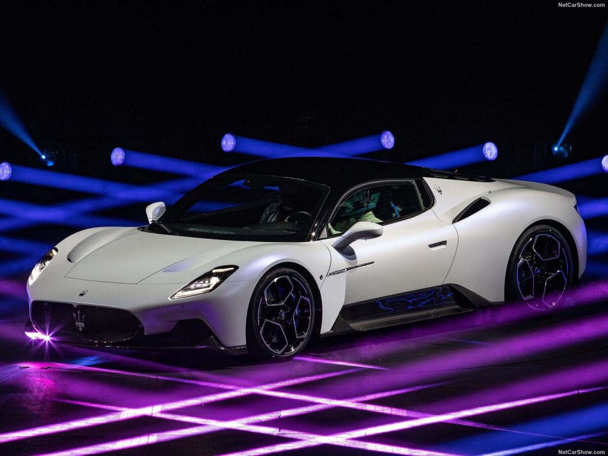 Maserati MC20: tecnologia e connettività - Maserati MC20: tecnologia e connettività