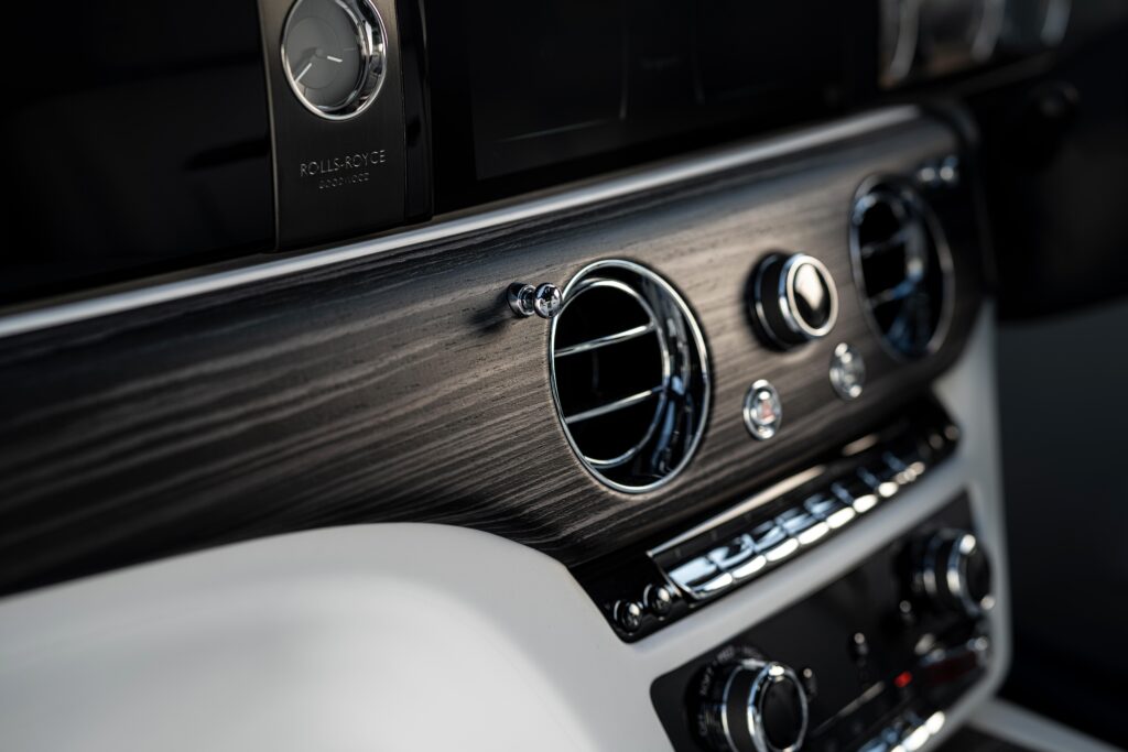 Rolls Royce Ghost  2021ph press.rolls-roycemotorcars.com