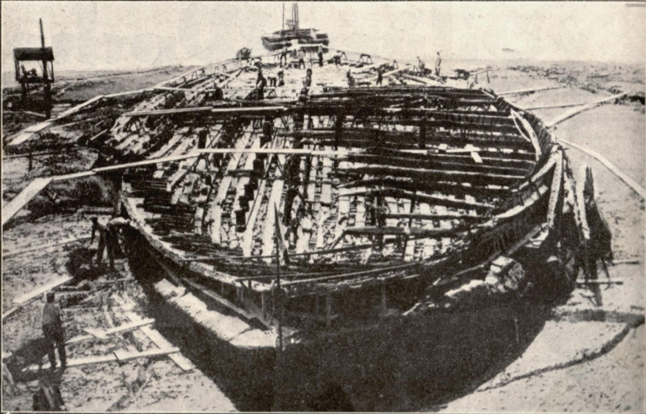 La più grande delle due navi di Caligola, 1929