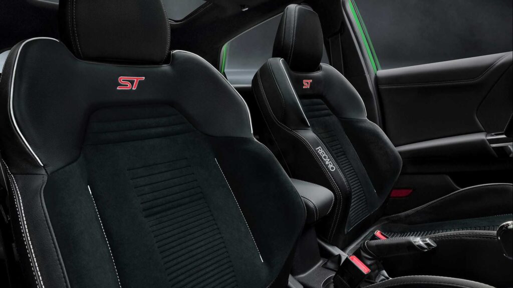 Nuova Ford Puma ST 2020: ecco il crossover dell'Ovale Blu da 200 CV