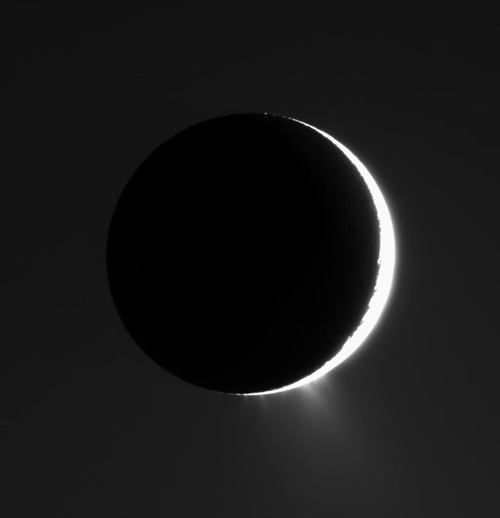 Pennacchi nell'emisfero sud di EnceladoCredits: NASA