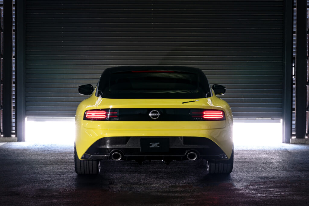 Nissan Z protoglobal.nissannews.com