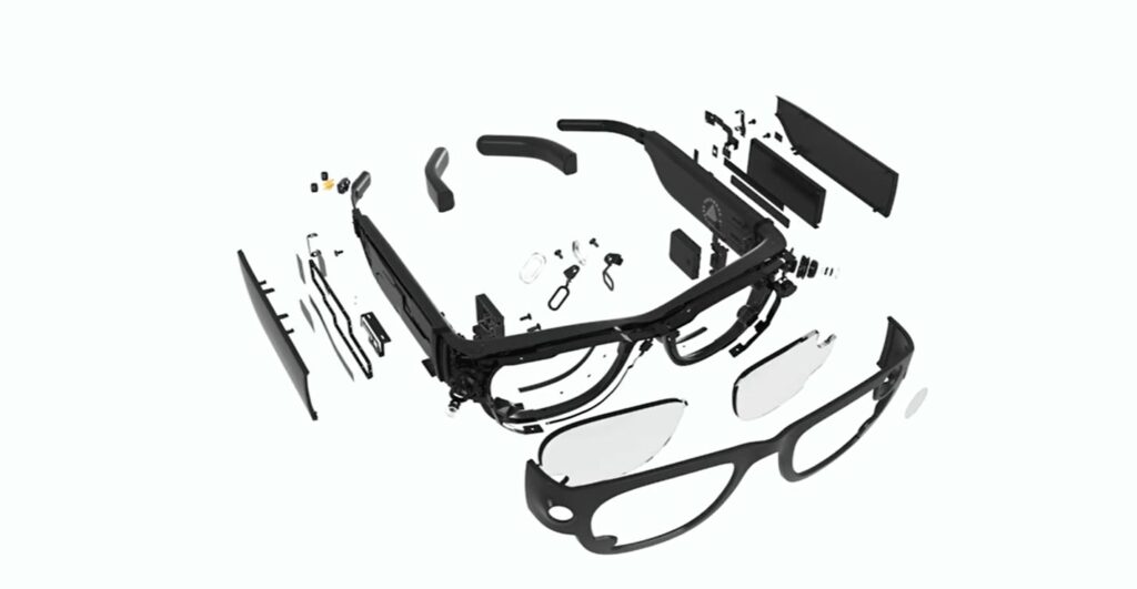Facebook ed EssilorLuxottica: annunciati smart glasses Ray-Ban