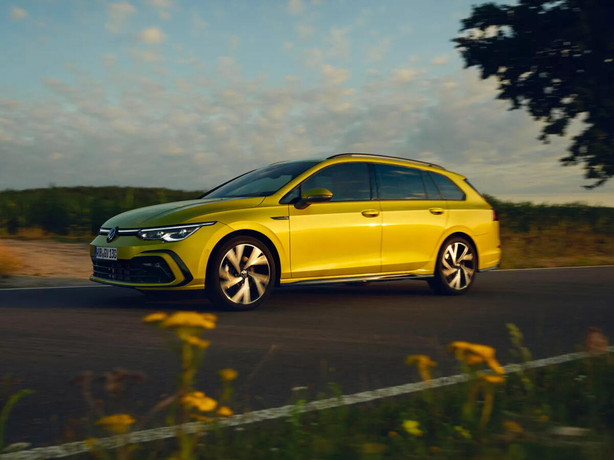 Ecco la nuova Volkswagen Golf 8 Variant 2020: motorizzazioni, dotazioni e prezzi della nuova sw media di Wolfsburg - Nuova Volkswagen Golf 8 Variant 2020 (foto: volkswagen.it)