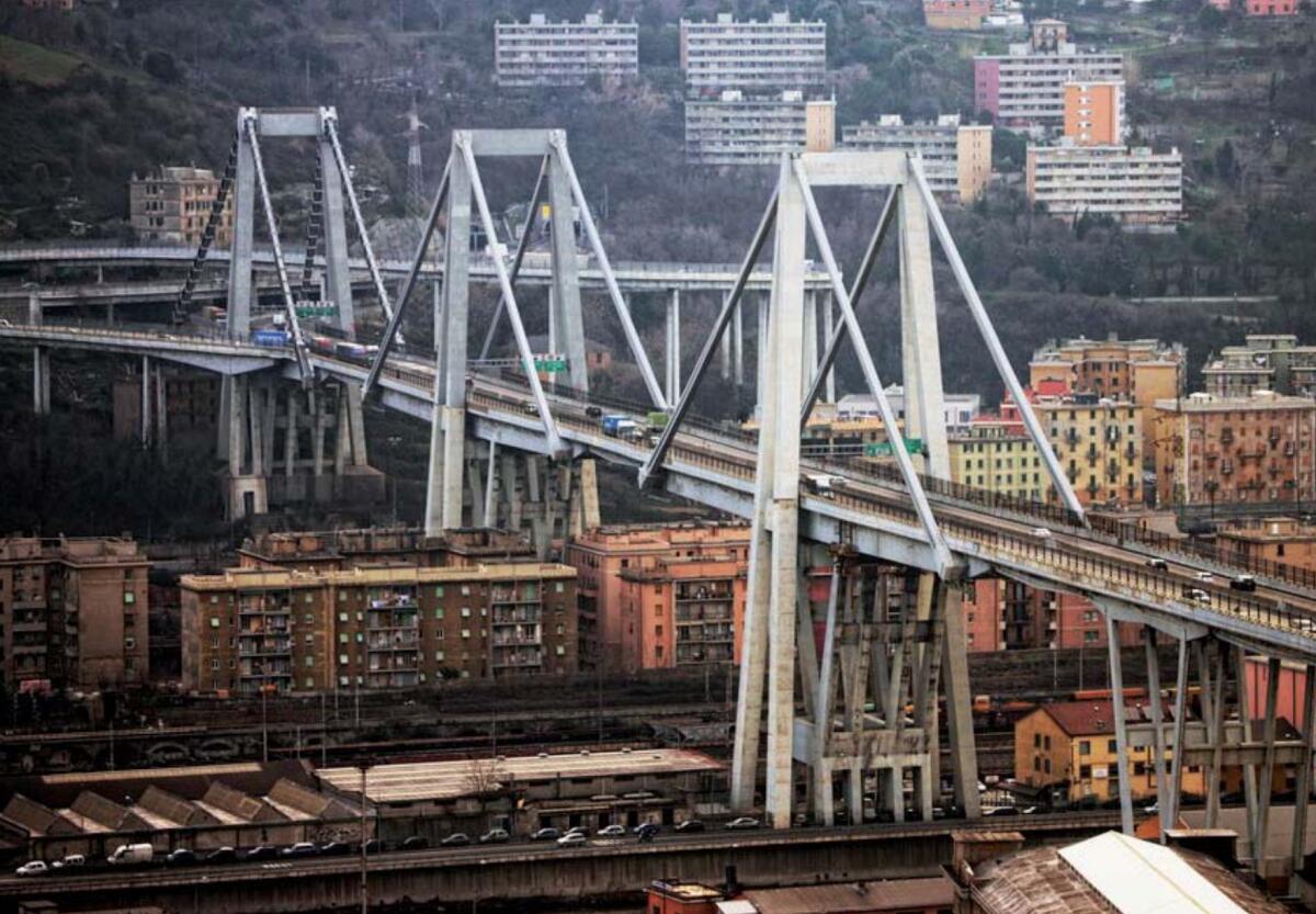 Difetti di costruzione nel ponte Morandi, i rilievi di Aspi e la trattativa con CDP - valigiablu.it