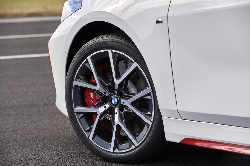 BMW Serie 1 128ti, ecco una nuova rivale della VW Golf GTI