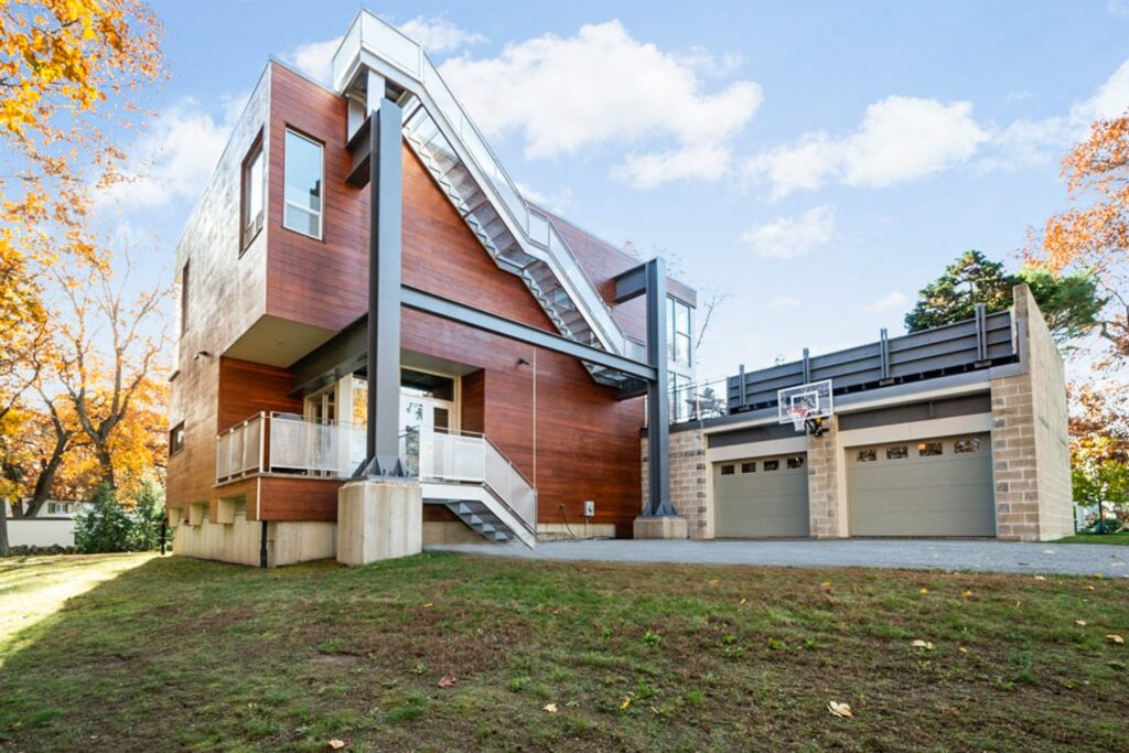 Ph: dwell.com