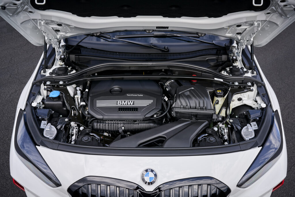 Il quattro cilindri della nuova BMW Serie 1 128ti