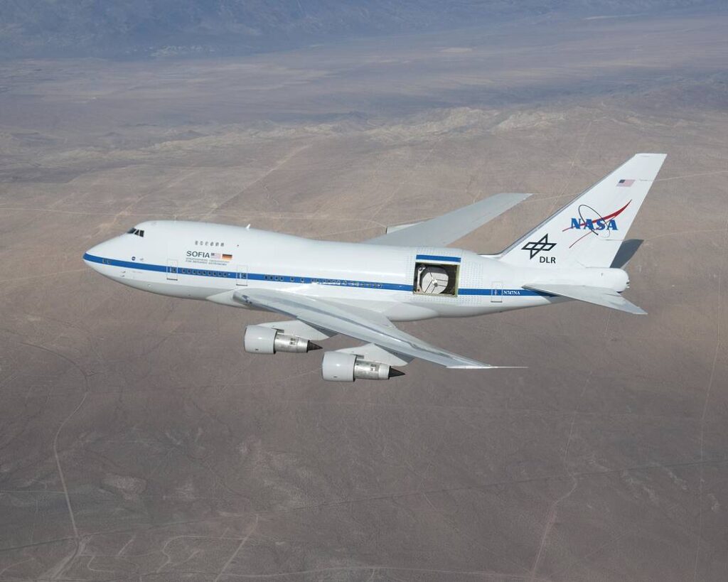 Il Boeing 747 con a bordo il telescopio SOFIA
