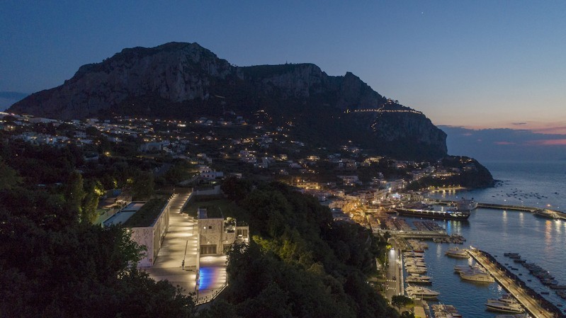 Capri, inaugurata la stazione ecosostenibile per l'elettrodotto subacqueo