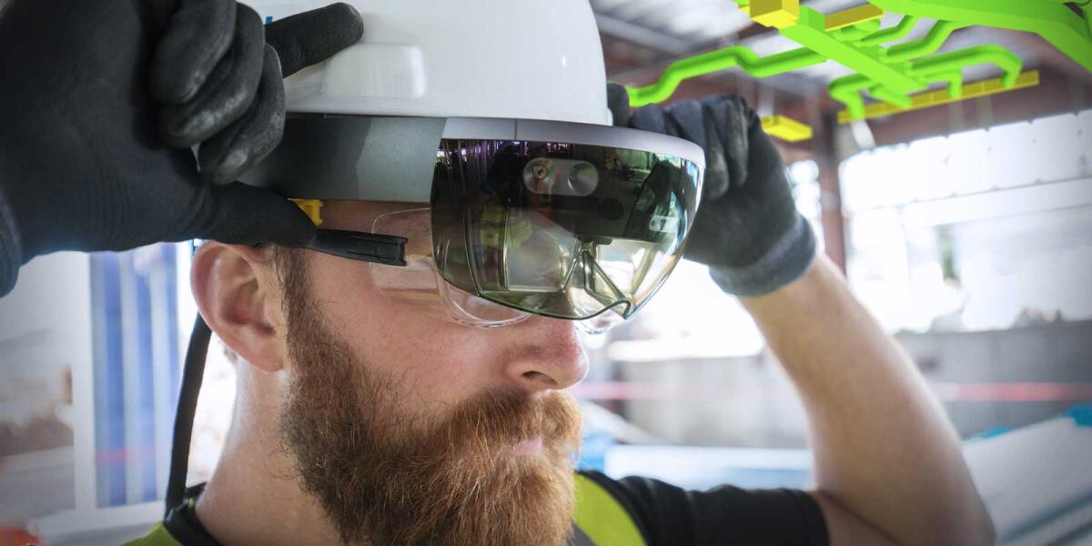 Mixed Reality in cantiere grazie all'elmetto con visore - Ph: contrusoft.com