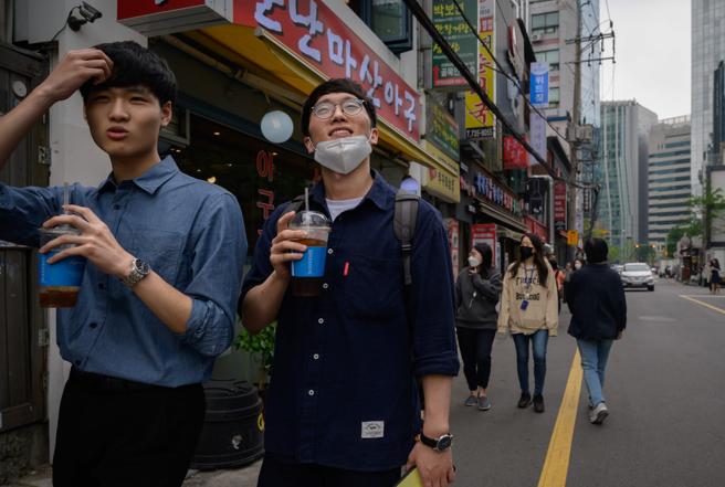 Seoul, Sud Corea, la quasi  ritrovata normalità  Credits: Getty Images