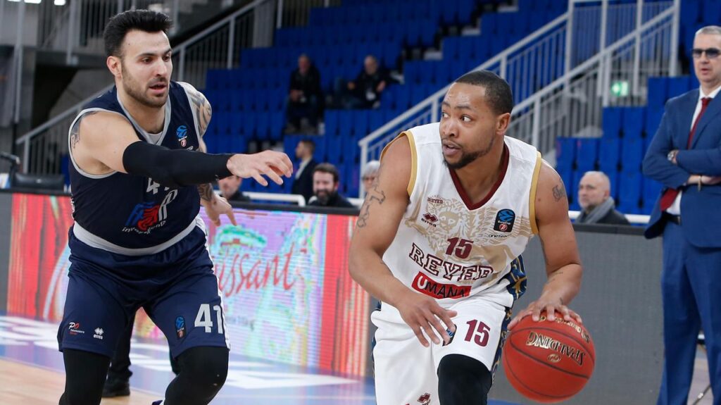 Sport in sicurezza con la mascherina anti-Covid: è Umana Reyer a testarla