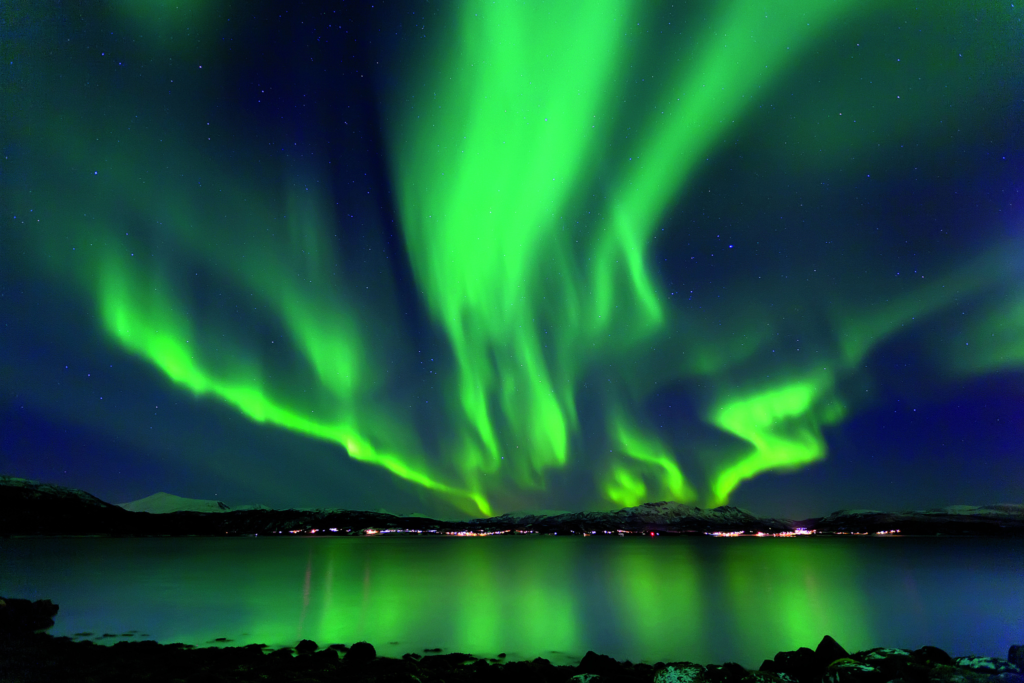 Il fenomeno dell'aurora. PH: hugo-bee.medium.com
