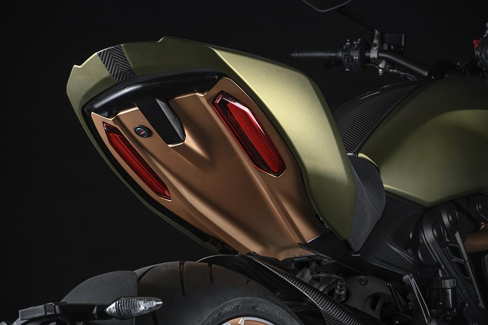 Ducati Diavel 1260 Lamborghini: inedita versione speciale ispirata alla Sian